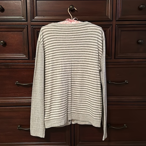 Cardigan - Picture 2 of 3